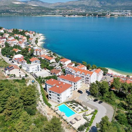 Malo More Resort Arbanija Ngoại thất bức ảnh
