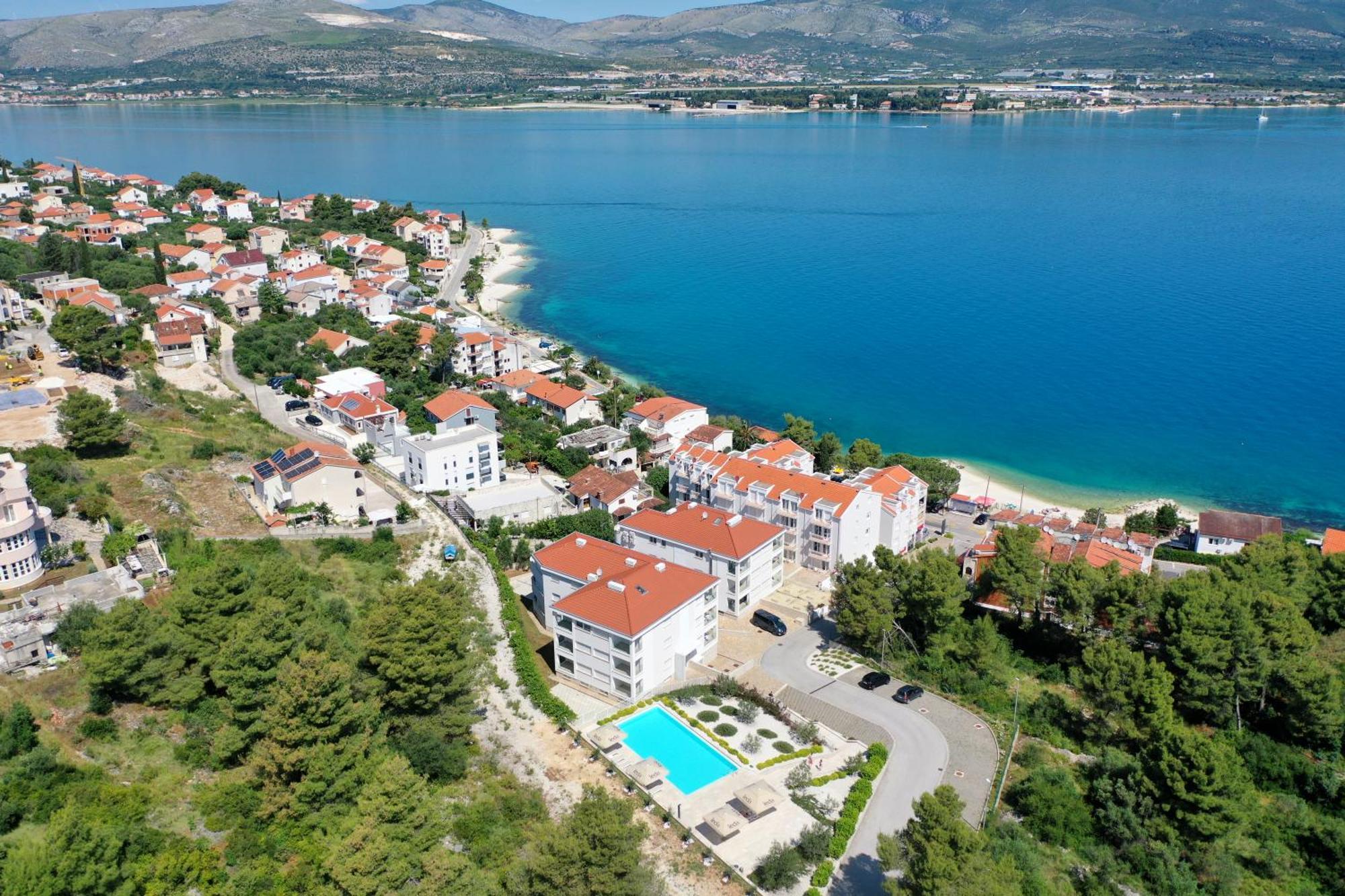 Malo More Resort Arbanija Ngoại thất bức ảnh